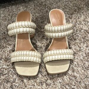 Elegant Cream Women's Sandals